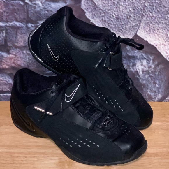 lightning nike shoes